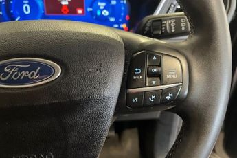 FORD KUGA 2.5 Duratec 14.4kWh Vignale SUV 5dr Petrol Plug-in Hybrid CVT Eu