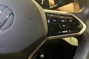 VOLKSWAGEN ID4 Pure 52kWh Life SUV 5dr Electric Auto (148 ps) App Connect, Assi