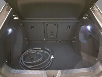 VOLKSWAGEN ID4 Pure 52kWh Life SUV 5dr Electric Auto (148 ps) App Connect, Assi