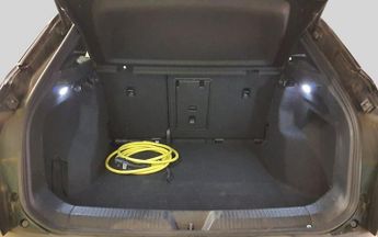 VOLKSWAGEN ID4 Pure 52kWh Life Edition SUV 5dr Electric Auto (148 ps)