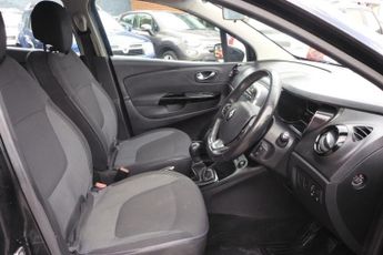 RENAULT CAPTUR 1.5 dCi ENERGY Dynamique Nav SUV 5dr Diesel Manual Euro 6 (s/s) 