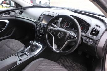 VAUXHALL INSIGNIA 2.0 CDTi ecoFLEX Tech Line Hatchback 5dr Diesel Manual Euro 6 (s