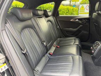 AUDI A6 AVANT 2.0 TDI ultra Black Edition Estate 5dr Diesel S Tronic Euro 6 (s