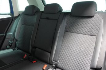 VOLKSWAGEN TIGUAN 2.0 TDI Match SUV 5dr Diesel DSG Euro 6 (s/s) (150 ps)