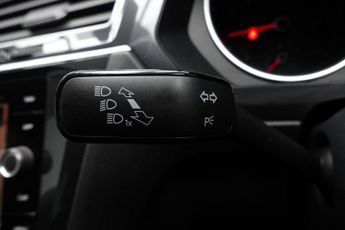 VOLKSWAGEN TIGUAN 2.0 TDI Match SUV 5dr Diesel DSG Euro 6 (s/s) (150 ps)