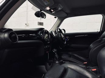 MINI HATCH 1.5 Cooper Hatchback 3dr Petrol Auto Euro 6 (s/s) (136 ps)