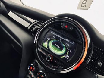 MINI HATCH 1.5 Cooper Hatchback 3dr Petrol Auto Euro 6 (s/s) (136 ps)
