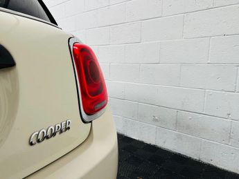 MINI HATCH 1.5 Cooper Hatchback 3dr Petrol Auto Euro 6 (s/s) (136 ps)