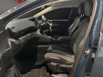 PEUGEOT 3008 1.2 PureTech Allure SUV 5dr Petrol EAT Euro 6 (s/s) (130 ps)