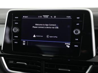 VOLKSWAGEN T-ROC 1.5 TSI R-Line SUV 5dr Petrol DSG Euro 6 (s/s) (150 ps)