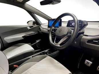 VOLKSWAGEN ID.3 Pro Performance 58kWh Family Hatchback 5dr Electric Auto (204 ps