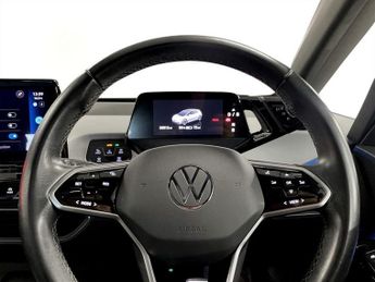 VOLKSWAGEN ID.3 Pro Performance 58kWh Family Hatchback 5dr Electric Auto (204 ps