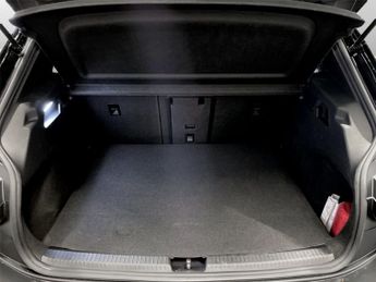 VOLKSWAGEN ID.3 Pro Performance 58kWh Family Hatchback 5dr Electric Auto (204 ps