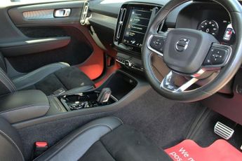 VOLVO XC40 2.0 D3 R-Design Pro SUV 5dr Diesel Auto Euro 6 (s/s) (150 ps)