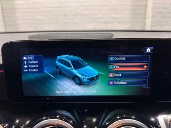 MERCEDES-BENZ EQB EQB 250+ 70.5kWh AMG Line (Premium) SUV 5dr Electric Auto (190 p