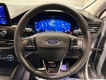 FORD KUGA 2.5 Duratec 14.4kWh Vignale SUV 5dr Petrol Plug-in Hybrid CVT Eu
