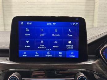 FORD KUGA 2.5 Duratec 14.4kWh Vignale SUV 5dr Petrol Plug-in Hybrid CVT Eu
