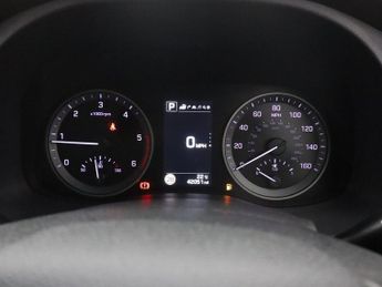 HYUNDAI TUCSON 1.7 CRDi Blue Drive Premium SUV 5dr Diesel DCT Euro 6 (s/s) (141