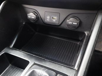 HYUNDAI TUCSON 1.7 CRDi Blue Drive Premium SUV 5dr Diesel DCT Euro 6 (s/s) (141