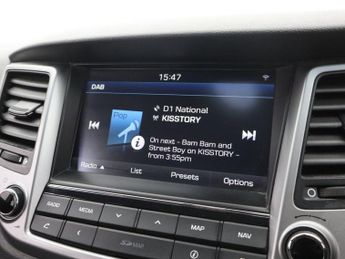 HYUNDAI TUCSON 1.7 CRDi Blue Drive Premium SUV 5dr Diesel DCT Euro 6 (s/s) (141