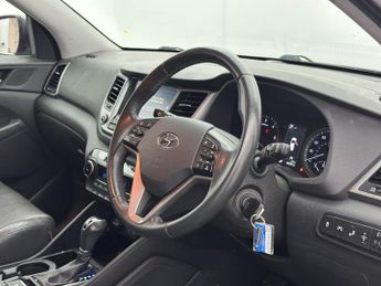 HYUNDAI TUCSON 1.7 CRDi Blue Drive Premium SUV 5dr Diesel DCT Euro 6 (s/s) (141