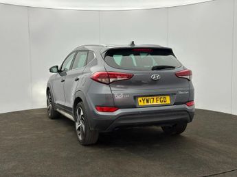 HYUNDAI TUCSON 1.7 CRDi Blue Drive Premium SUV 5dr Diesel DCT Euro 6 (s/s) (141