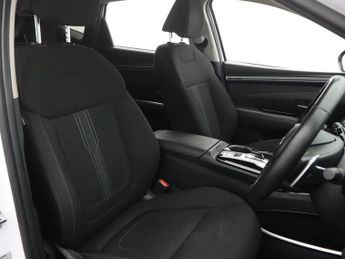 HYUNDAI TUCSON 1.6 h T-GDi 13.8kWh Premium SUV 5dr Petrol Plug-in Hybrid Auto 4