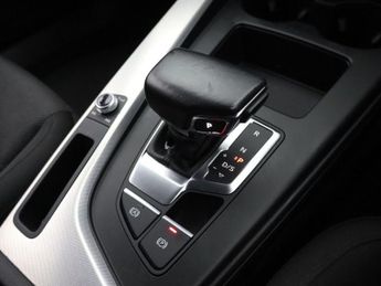 AUDI A4 2.0 TFSI 35 Technik Saloon 4dr Petrol S Tronic Euro 6 (s/s) (150