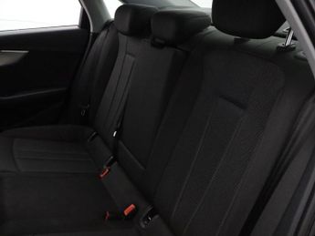 AUDI A4 2.0 TFSI 35 Technik Saloon 4dr Petrol S Tronic Euro 6 (s/s) (150