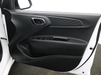 HYUNDAI I10 1.0 SE Hatchback 5dr Petrol Manual Euro 6 (s/s) (67 ps)