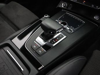 AUDI Q5 2.0 TDI 40 S line SUV 5dr Diesel S Tronic quattro Euro 6 (s/s) (