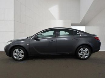 VAUXHALL INSIGNIA 1.8 16V Exclusiv Hatchback 5dr Petrol Manual Euro 5 (140 ps)