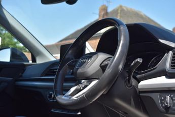 AUDI Q5 2.0 TFSI 45 Sport SUV 5dr Petrol S Tronic quattro Euro 6 | FULL 