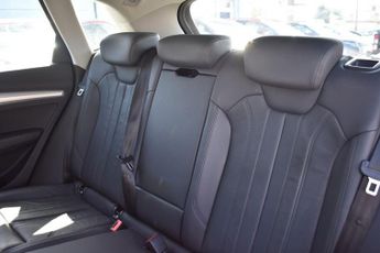AUDI Q5 2.0 TFSI 45 Sport SUV 5dr Petrol S Tronic quattro Euro 6 | FULL 