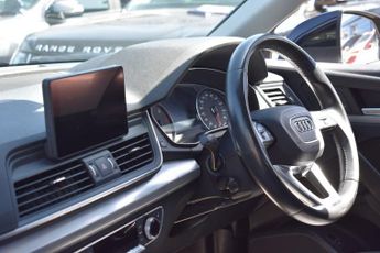 AUDI Q5 2.0 TFSI 45 Sport SUV 5dr Petrol S Tronic quattro Euro 6 | FULL 
