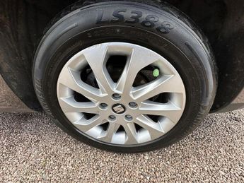 SEAT LEON 1.6 TDI CR SE Sport Tourer 5dr Diesel DSG Euro 5 (s/s) (105 ps)
