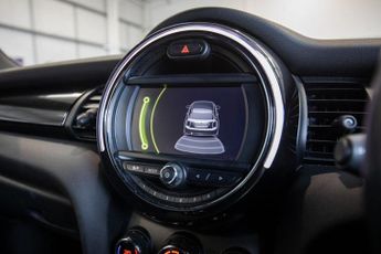 MINI HATCH 1.5 Cooper Hatchback 3dr Petrol Steptronic Euro 6 (s/s) (136 ps)