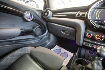 MINI HATCH 1.5 Cooper Hatchback 3dr Petrol Steptronic Euro 6 (s/s) (136 ps)