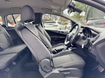 FORD B-MAX 1.6 Titanium Navigator MPV 5dr Petrol Powershift Euro 6 (105 ps)