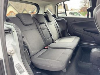 FORD B-MAX 1.6 Titanium Navigator MPV 5dr Petrol Powershift Euro 6 (105 ps)