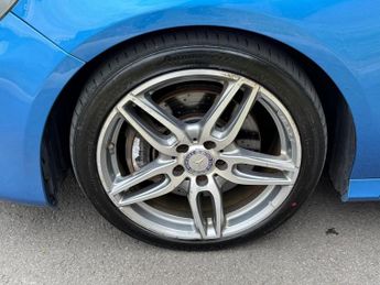 MERCEDES-BENZ A-CLASS 2.1 A220d AMG Line Hatchback 5dr Diesel 7G-DCT Euro 6 (s/s) (177