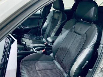 AUDI A1 2.0 TFSI 40 S line Competition Sportback 5dr Petrol S Tronic Eur