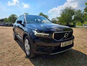 Volvo XC40 1.5 T3 Momentum SUV 5dr Petrol Auto Euro 6 (s/s) (163 ps)