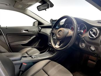 MERCEDES-BENZ GLA 1.6 GLA180 GPF Urban Edition SUV 5dr Petrol 7G-DCT Euro 6 (s/s) 