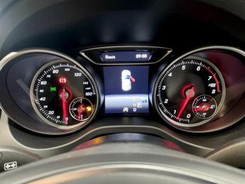 MERCEDES-BENZ GLA 1.6 GLA180 GPF Urban Edition SUV 5dr Petrol 7G-DCT Euro 6 (s/s) 