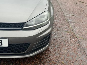 VOLKSWAGEN GOLF 2.0 TDI BlueMotion Tech GTD Hatchback 5dr Diesel DSG Euro 6 (s/s