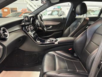 MERCEDES-BENZ C CLASS 2.1 C220d AMG Line Estate 5dr Diesel 7G-Tronic+ Euro 6 (s/s) (17
