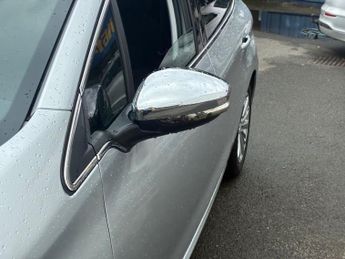 PEUGEOT 208 1.2 PureTech Allure Hatchback 5dr Petrol Manual Euro 6 (82 ps)