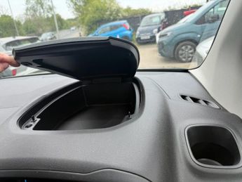 CITROEN E-BERLINGO 52kWh PLUS M MPV 5dr Electric Auto (7.4kW Charger) (136 ps)