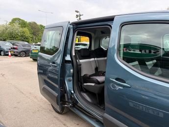 CITROEN E-BERLINGO 52kWh PLUS M MPV 5dr Electric Auto (7.4kW Charger) (136 ps)